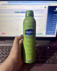 اسپری لوسیون بدن مدل Aloe Soothe حجم 190 میلی‌لیتر