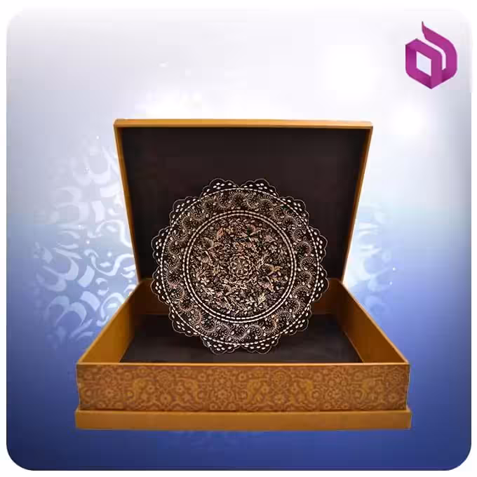 بشقاب لب بری مس و الماس تراش 25 سانت با جعبه ام دی اف چرمی