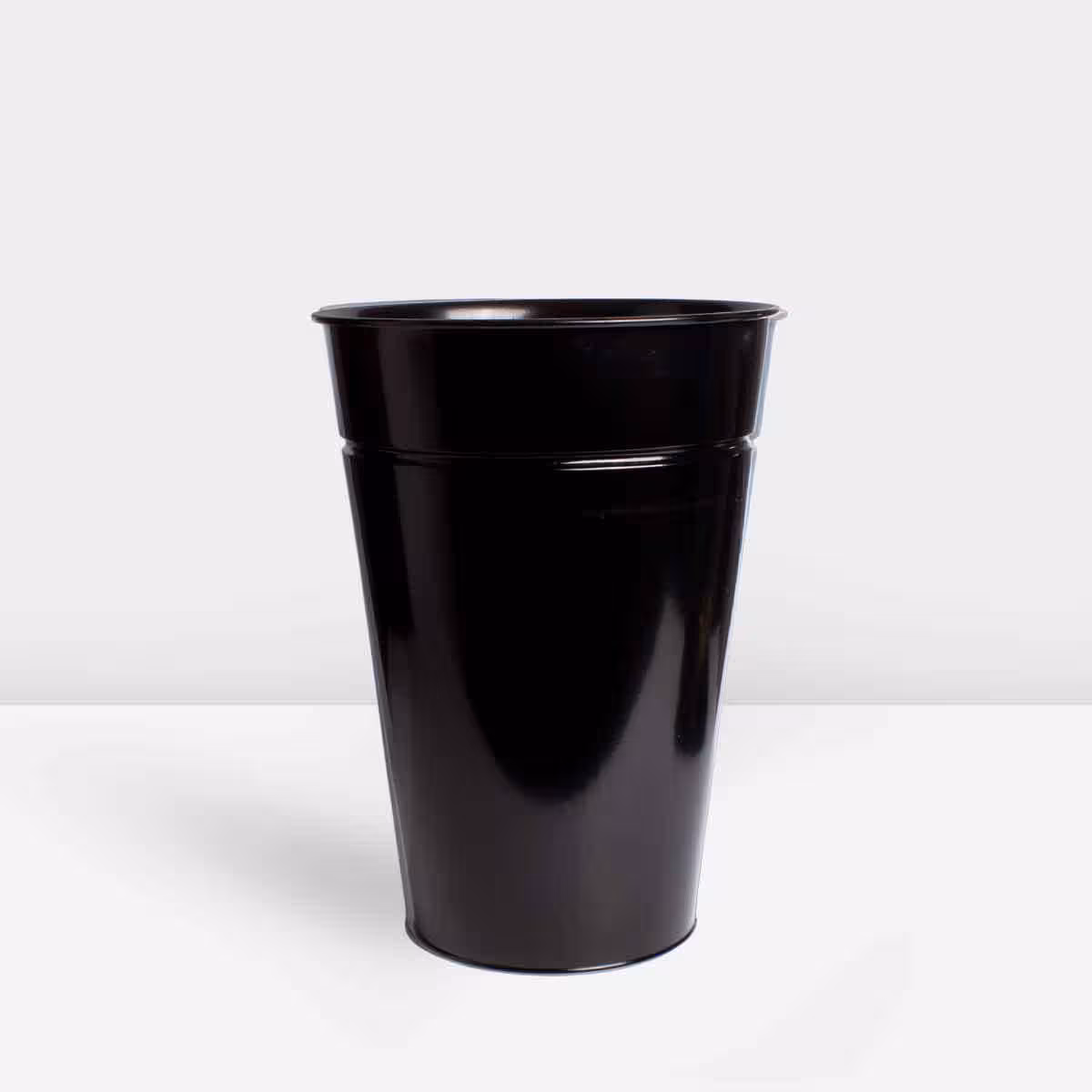 گلدان فلزی مخروطی smp33