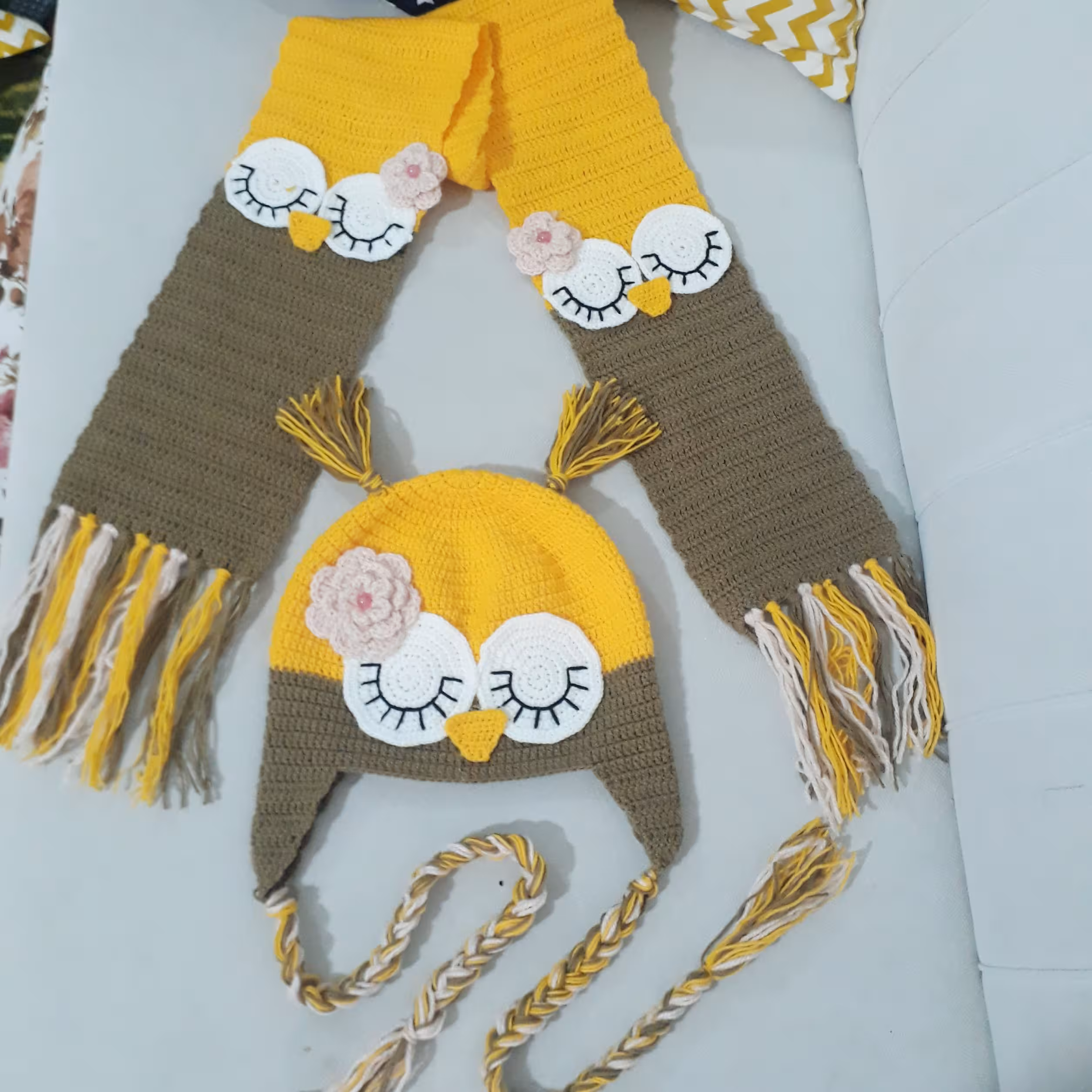 شال و کلاه بچگانه