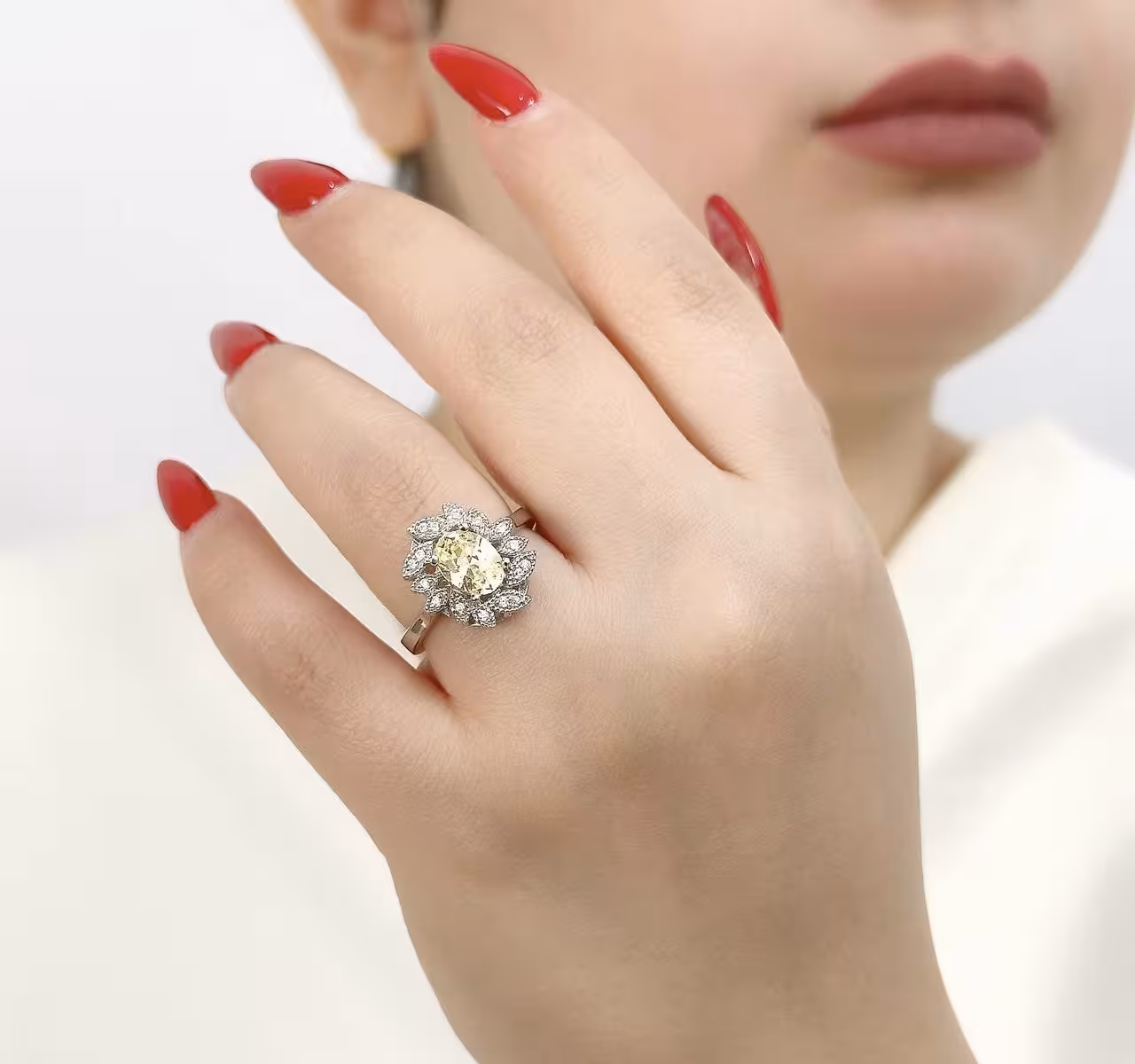 انگشتر سنگ رنگی جواهری نقره زنانه کد 11101