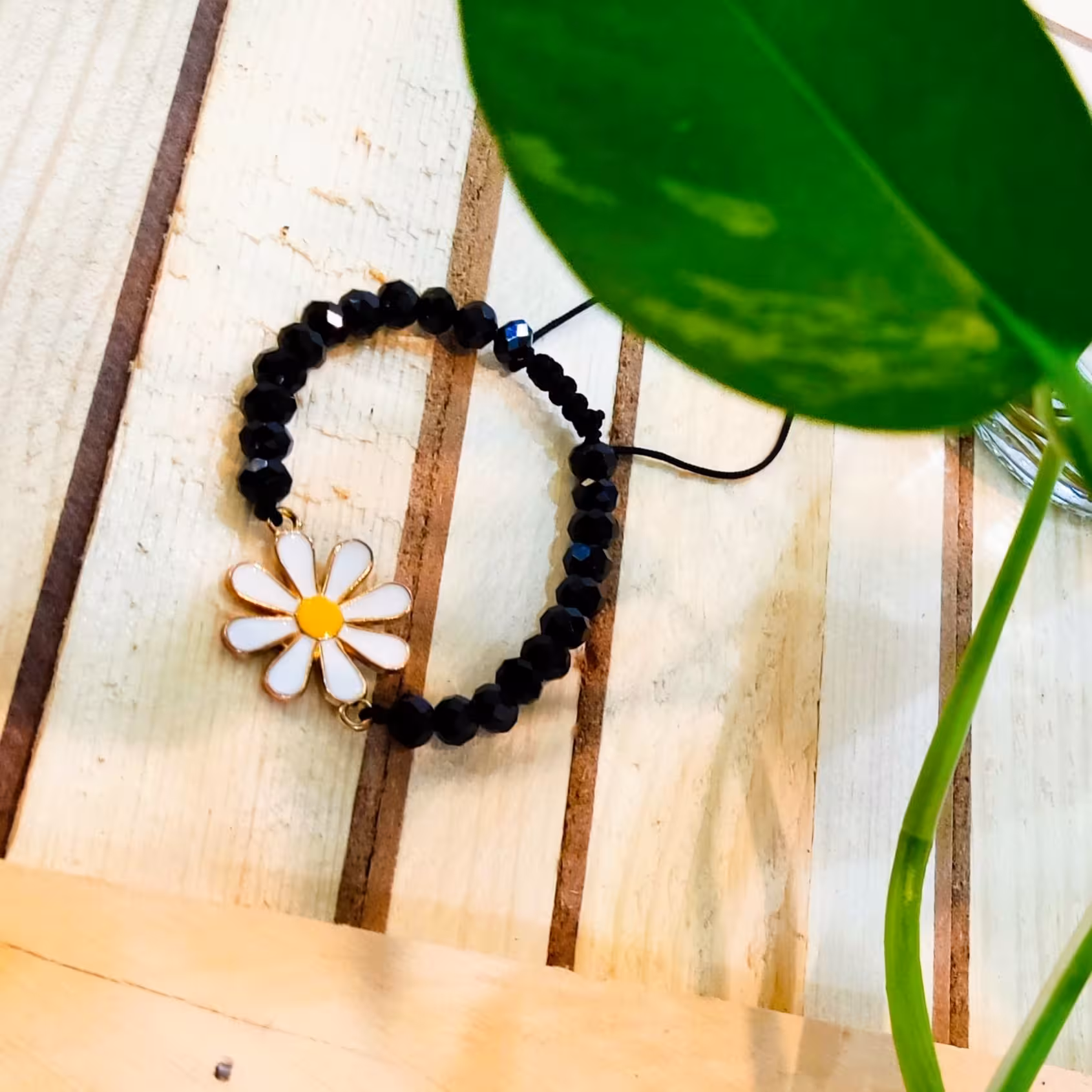 دستبند مهره کریستال  تراش خورده                    