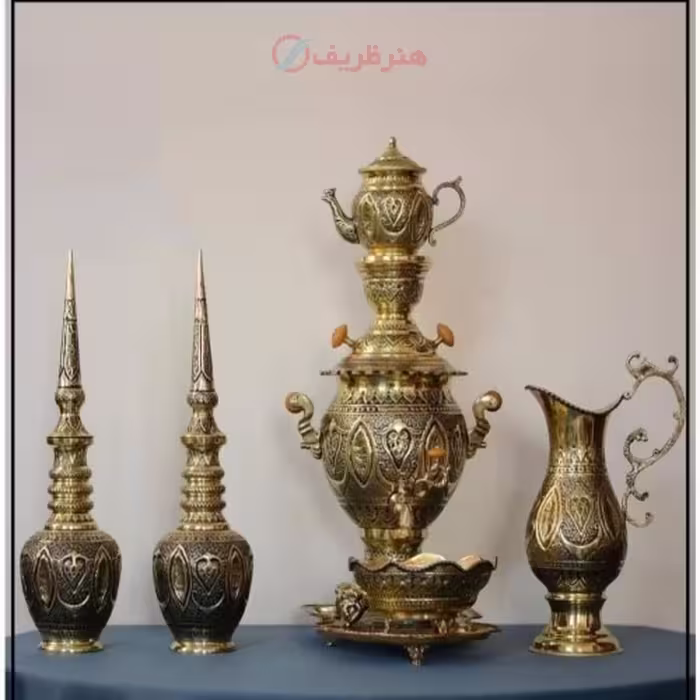 سرویس سماور دکوری 6 لیتری برنجی قلمزنی، طرح اسلیمی با تنگ شاخدار