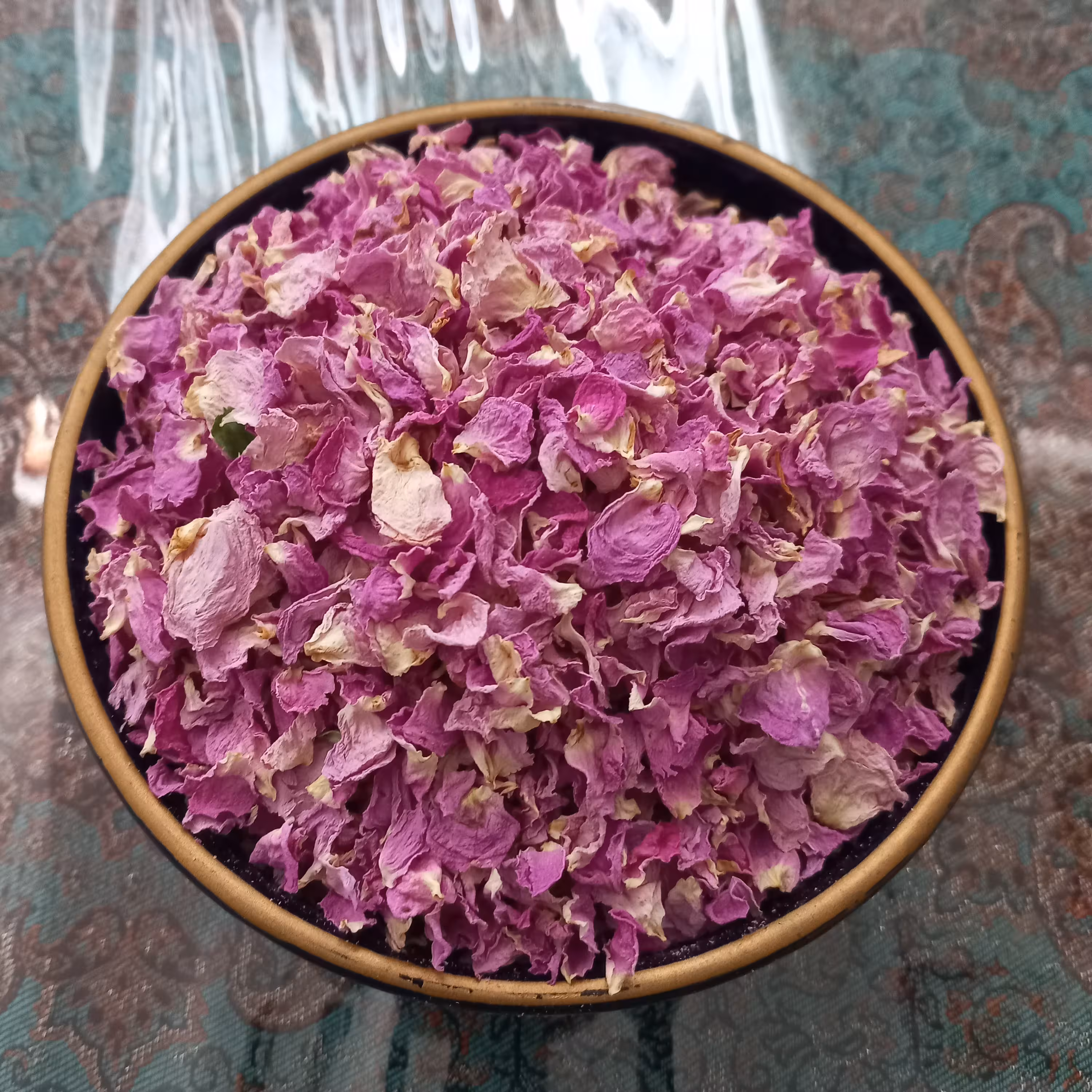 گلبرگ‌ گل محمدی خشک شده تازه و امسالی درجه یک (75 گرمی ) 