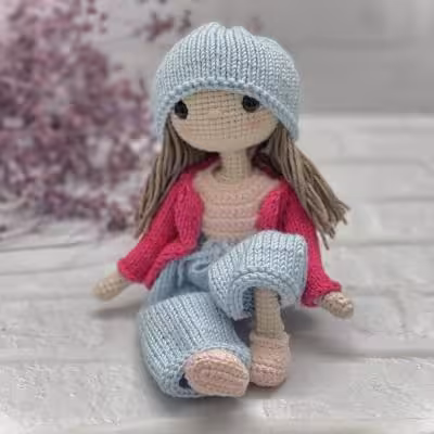 عروسک دختر بافتنی