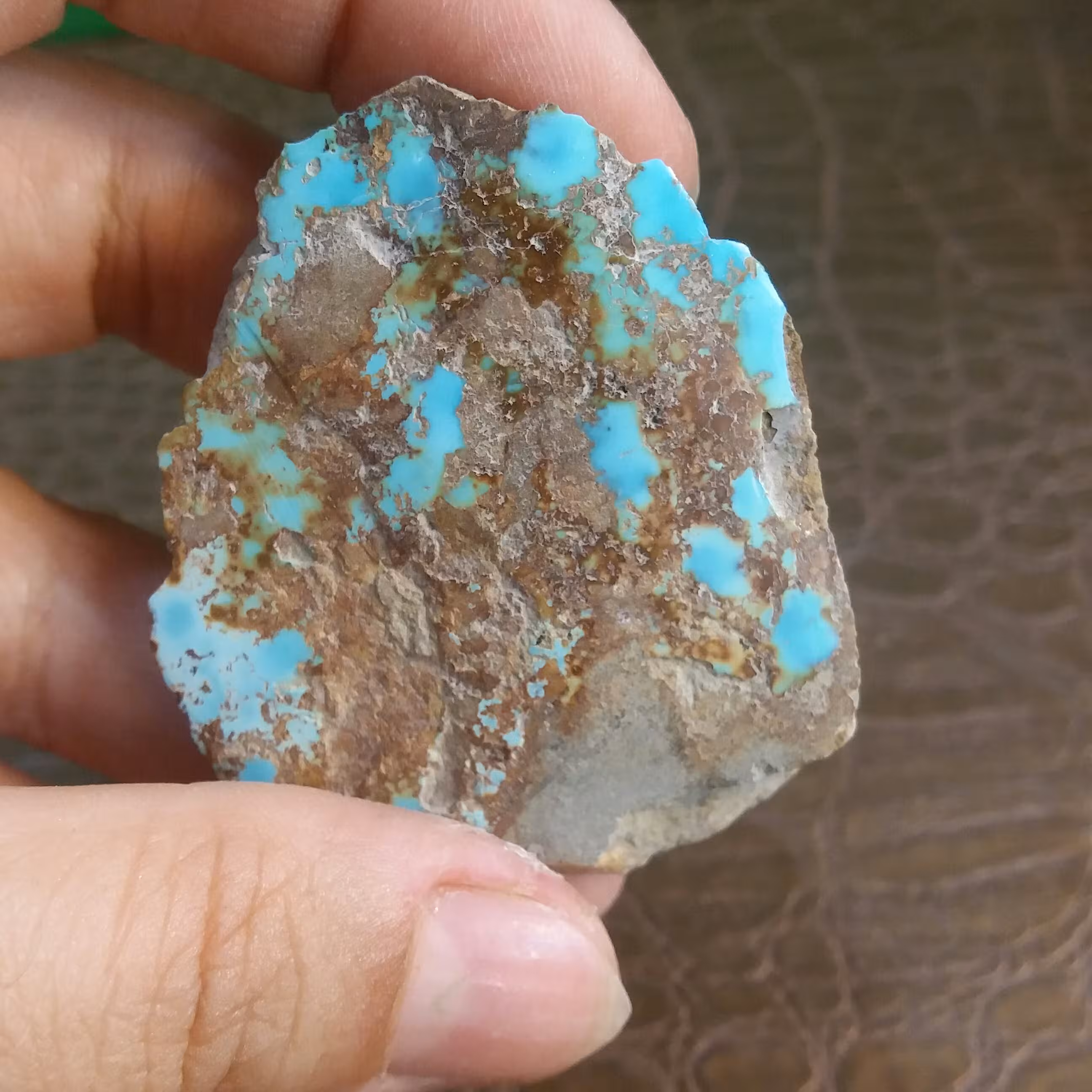 سنگ فیروزه کرمان معدنی و اصل پولیش خورده مناسب دکور و ویترین 