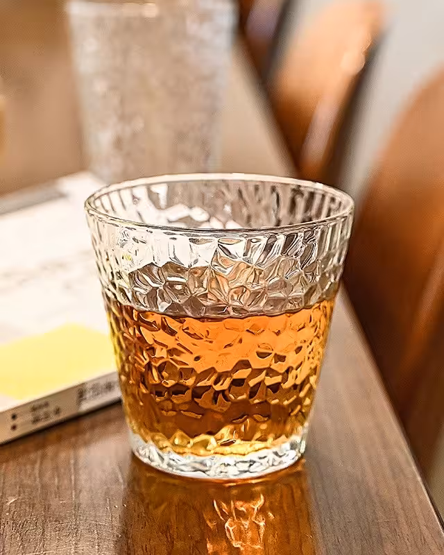 نیم لیوان مدل پولکی دلی گلس deli glass