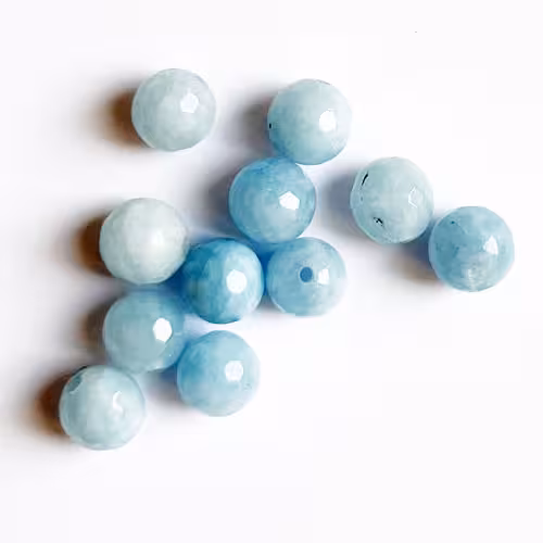 سنگ عقیق آبی تراش خورده سایز 8 بسته 32 عددی کد stone1016