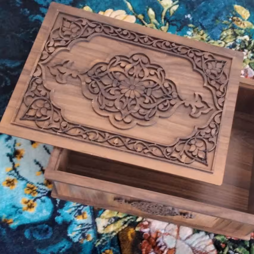 جعبه چوبی نقشه برجسته مخصوص کادو، آجیل، شکلات و جواهرات و جا کاردی و ...