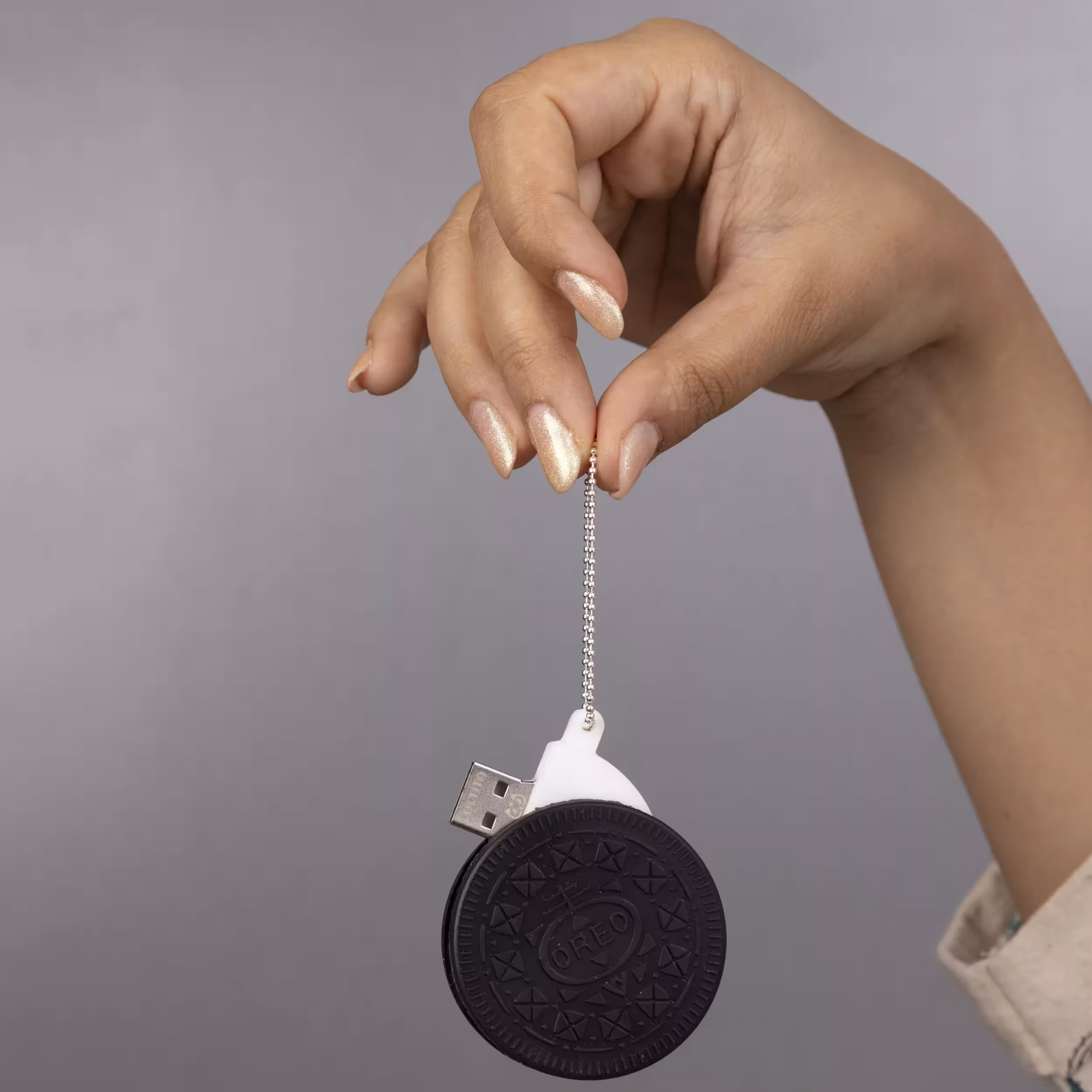 فلش مموری مدل بیسکویت اورئو ظرفیت هشت گیگابایت