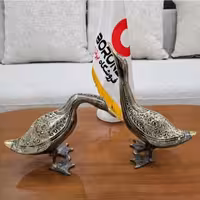 مجسمه برنزی مرغابی سیاه قلم