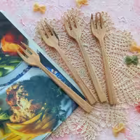 چنگال غذاخوری چوبی دستساز بارلی  22 سانتی چوب گردو ابلق کد  bar0174