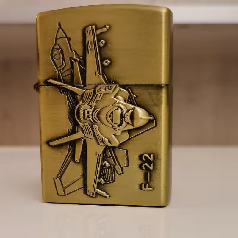 فندک  بنزینی فلزی سنگ چخماقی بسیار باکیفیت با قابلیت تعویض فتیله و سنگ 3