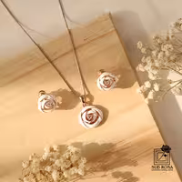 نیم ست سواروسکی المنتس طرح گل سفید 13252