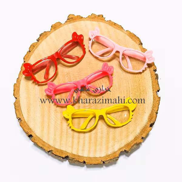 عینک پلاستیکی شیشه دار فریم پاپیون