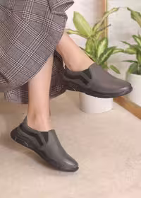 کفش پرسنلی زنانه مهرگان