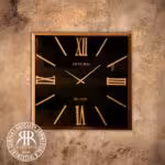 ثانیه سازان  ارتمیس  ساعت دیواری مربع بدنه فلزی طلایی صفحه مشکی  2026-GOLDBLACK