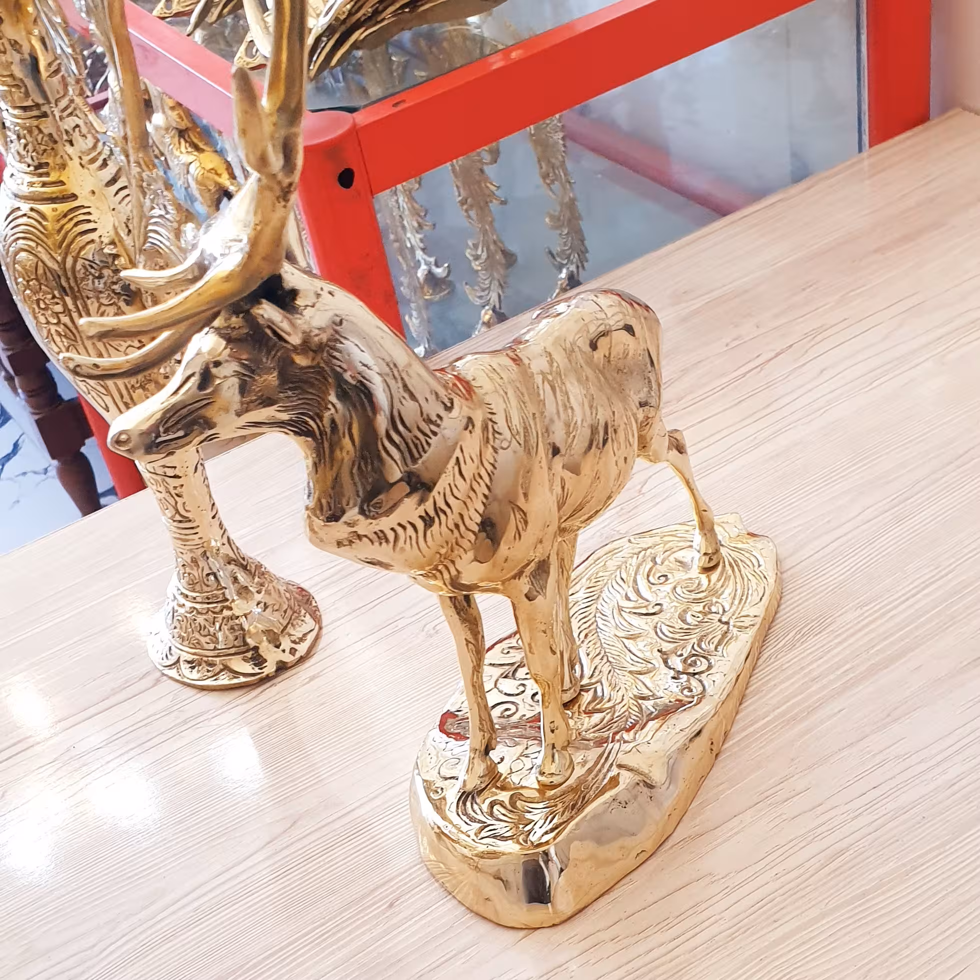 گوزن بزرگ برنز