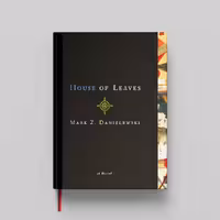 کتاب House Of Leaves جلد سخت (HARDCOVER)