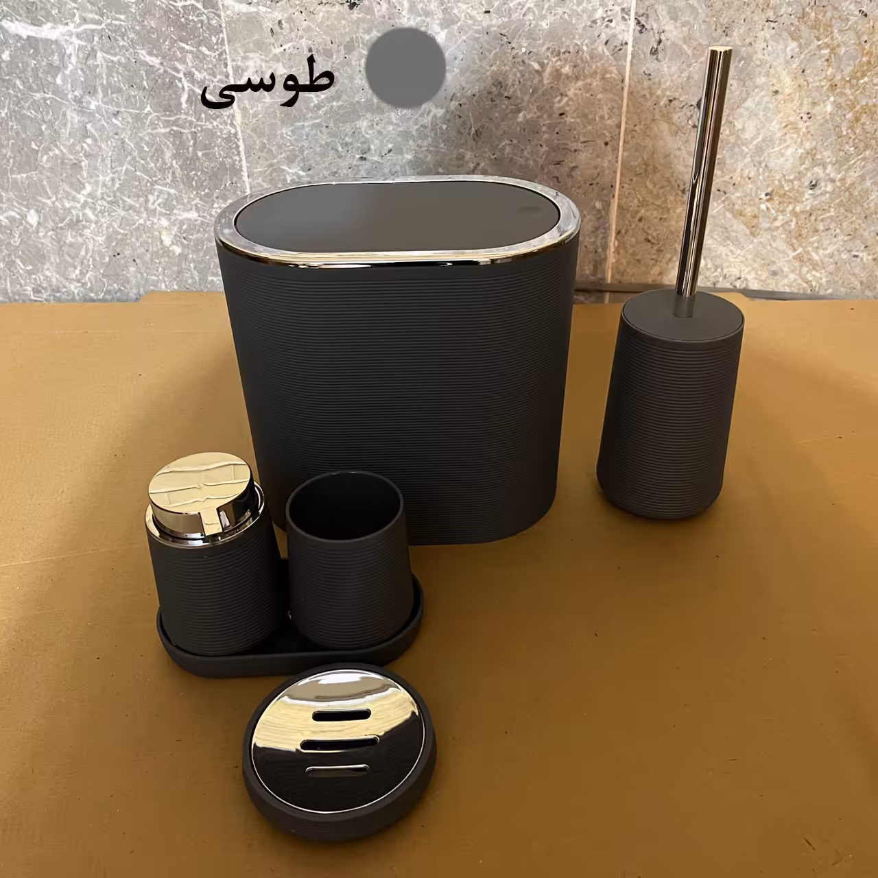 ست سرویس بهداشتی 5 پارچه مدل بادبزنی کد 01