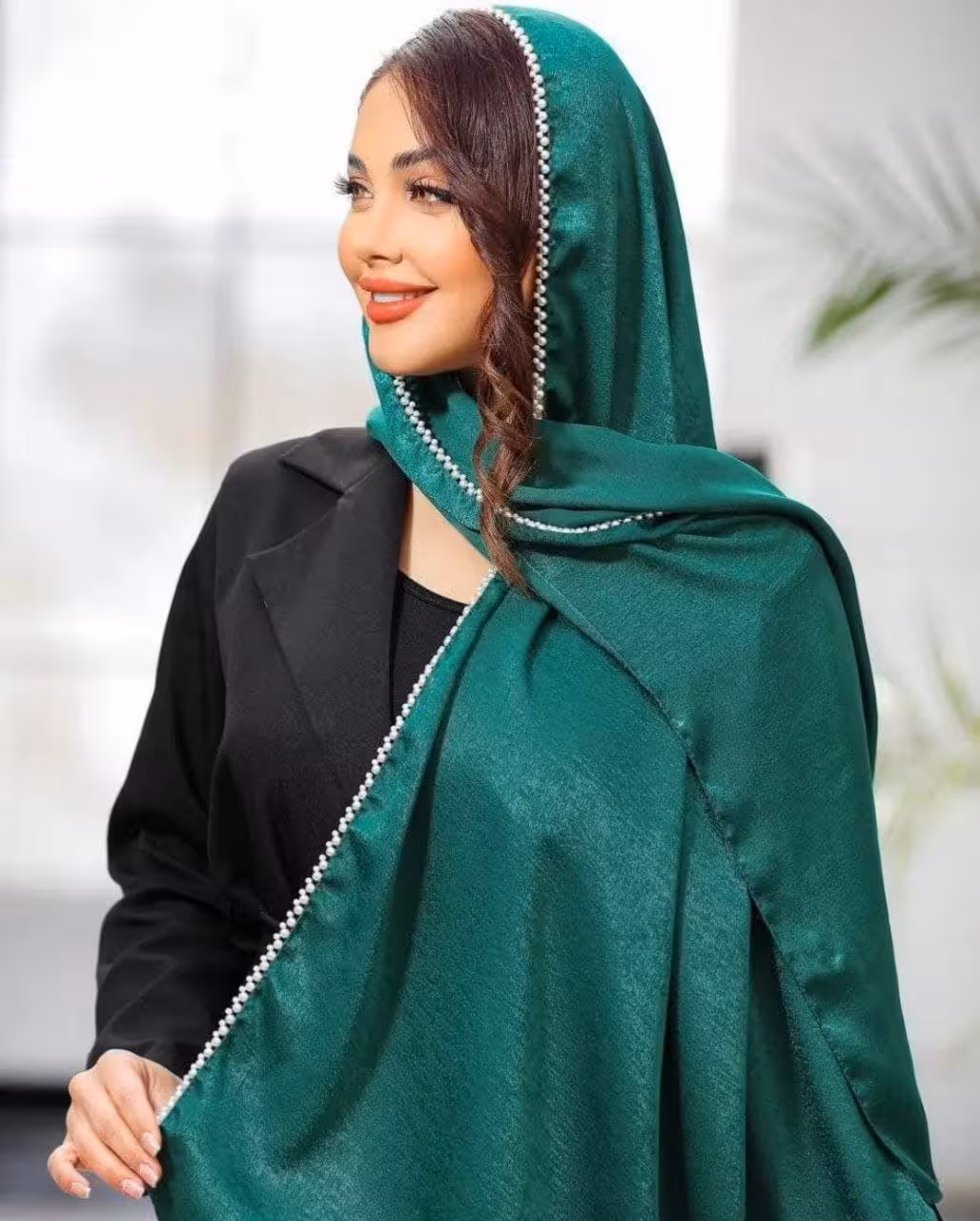 شال مزونی حاشیه مروارید دوخته شده کوپرا ترک بسیار شیک و مجلسی و استفاده روزمه