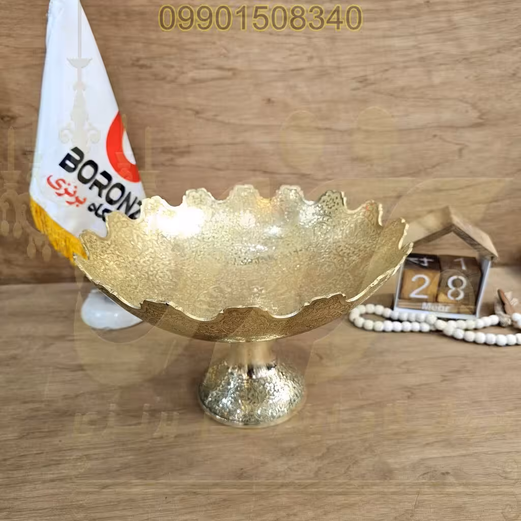 کاسه پايه دار برنز هندي قلعه طاووس 30