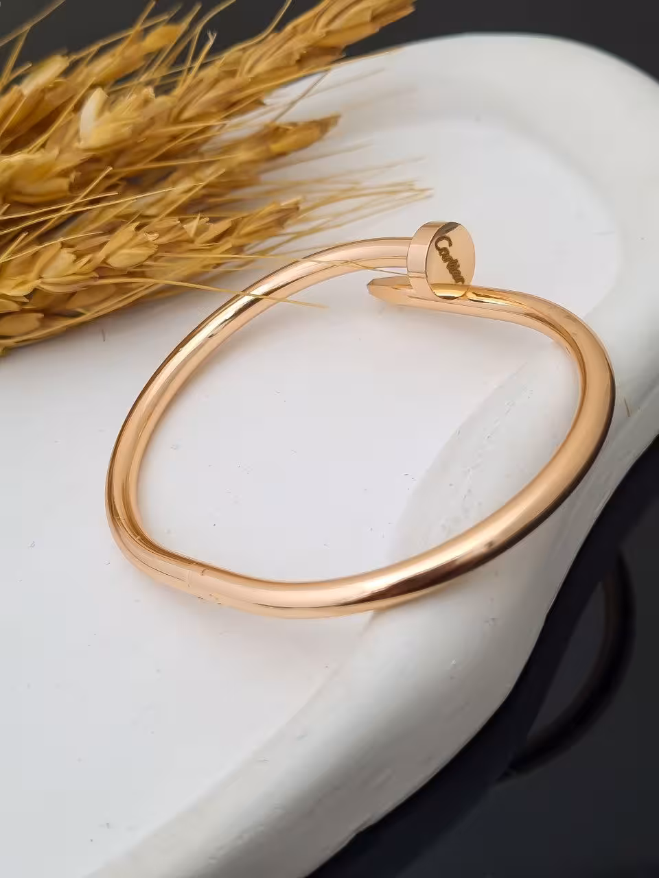 دستبند میخی کارتیه _کد 1114