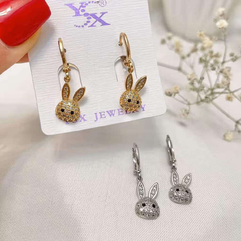 گوشواره ظریف خرگوش استیل رنگ نقره ای