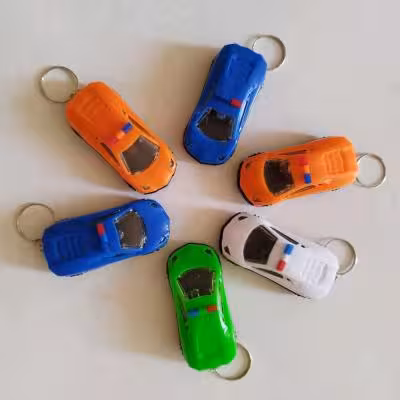 جاکلیدی و کوله آویز فانتزی ماشین چراغدار(مناسب جوایز)