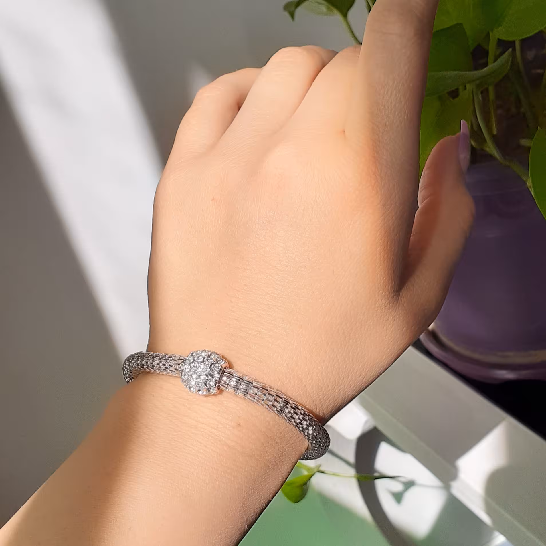 دستبند استیل مهره نگین دار ضدحساسیت