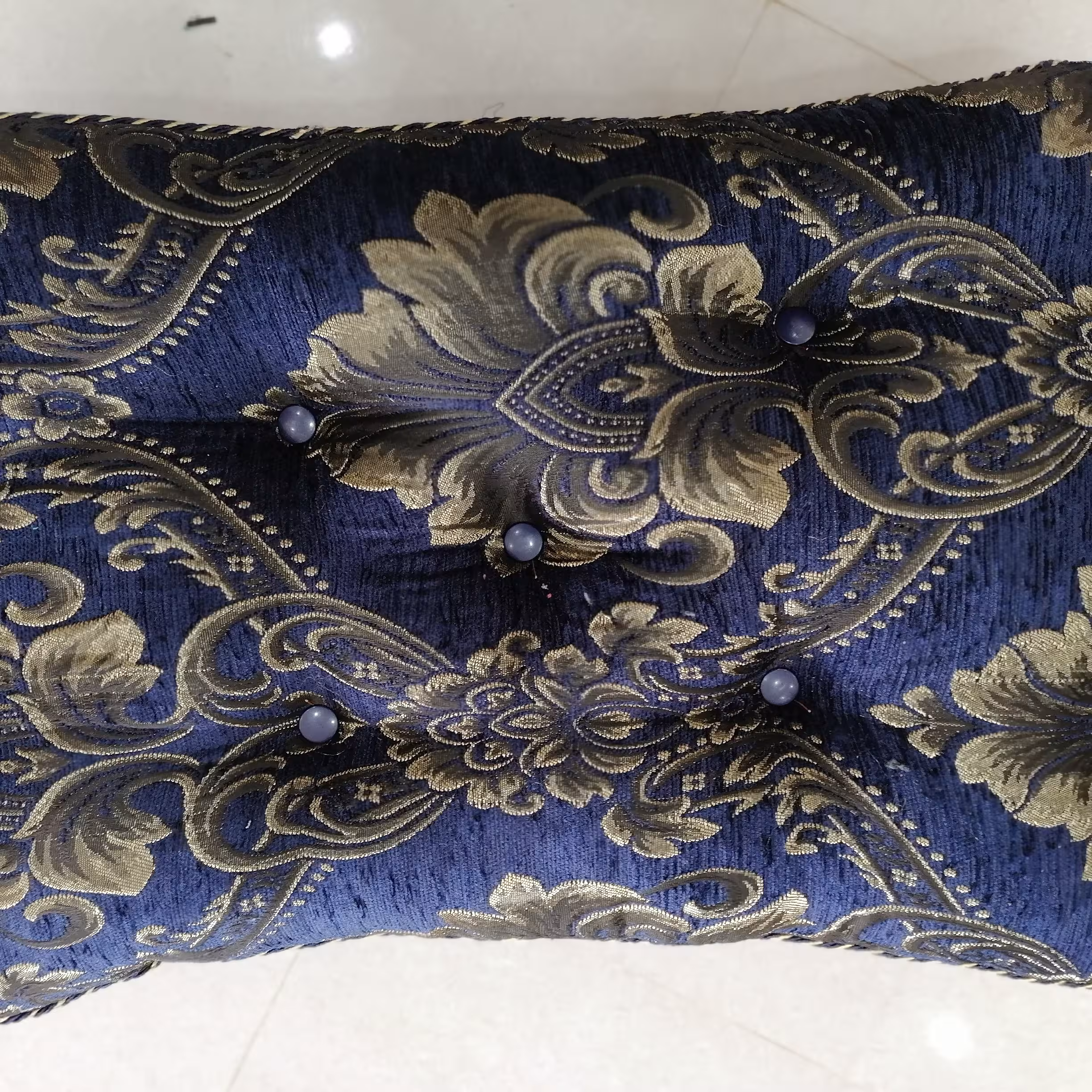 پشتی مخمل 5 دکمه کاور دار جفتی