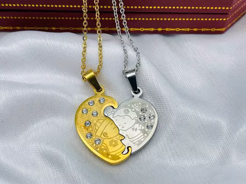 گردنبند دو تکه قلب با طرح با مزه