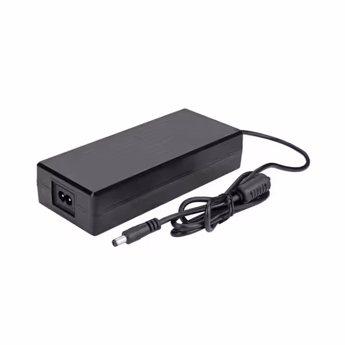 آداپتور رومیزی 5 ولت 3 آمپر بین راهی – فیش آداپتوری استاندارد با ابعاد 5.5 در 2.5 میلی متر