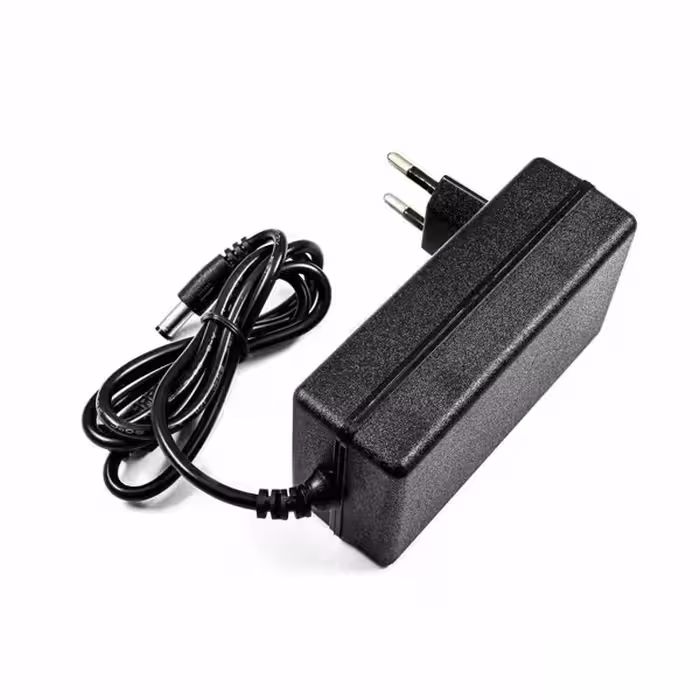 آداپتور سوئیچینگ 6 ولت 2 آمپر دیواری 6V2A