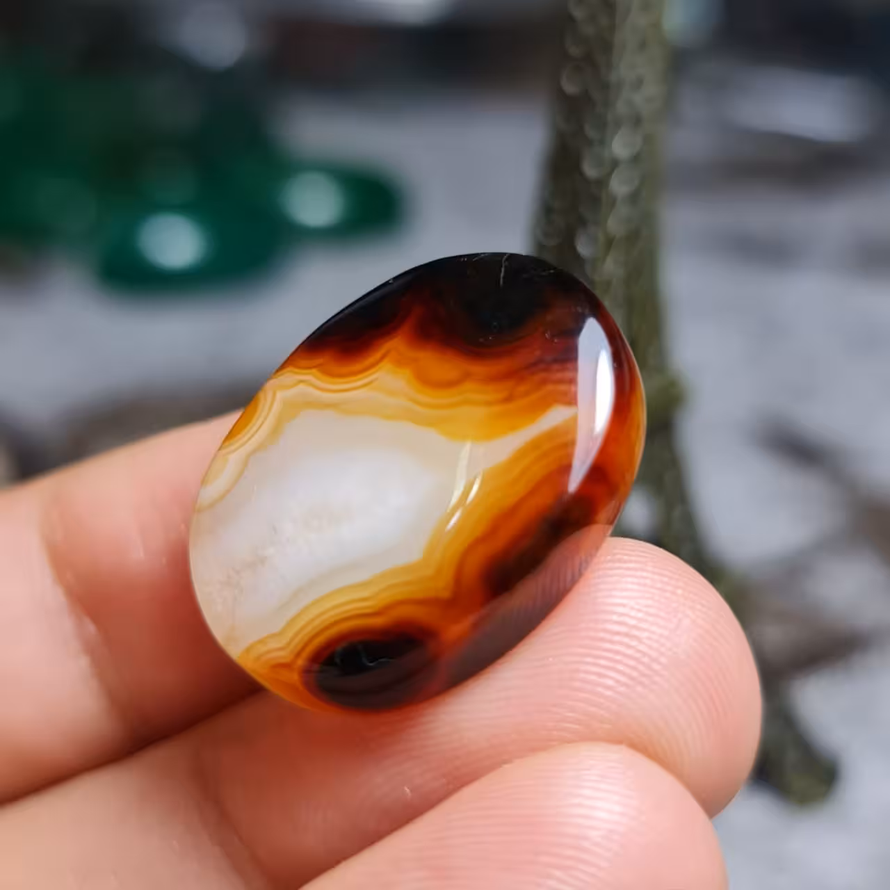  نگین فوق العاده زیبای سنگ عقیق سلیمانی خراسانی اصل معدنی 
کد 24784