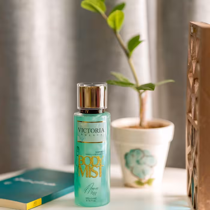 بادی اسپلش زنانه ویکتوریا بیوتی مدل آکوا کیس حجم 250 میلی لیتر