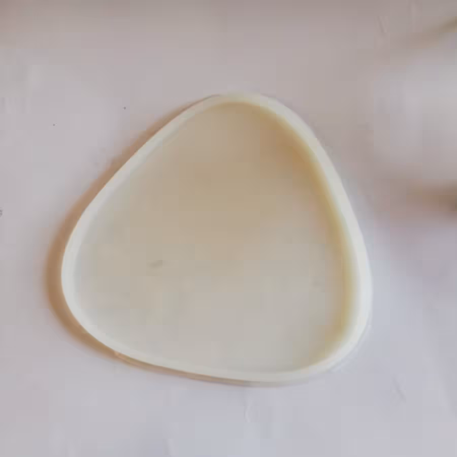 قالب سیلیکونی شیراز رزین مثلث گوشه گرد سایز 32 سانت