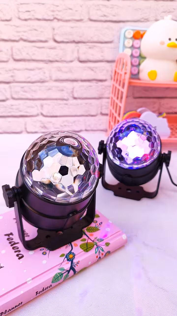 اسپیکر و رقص نور پایه دار