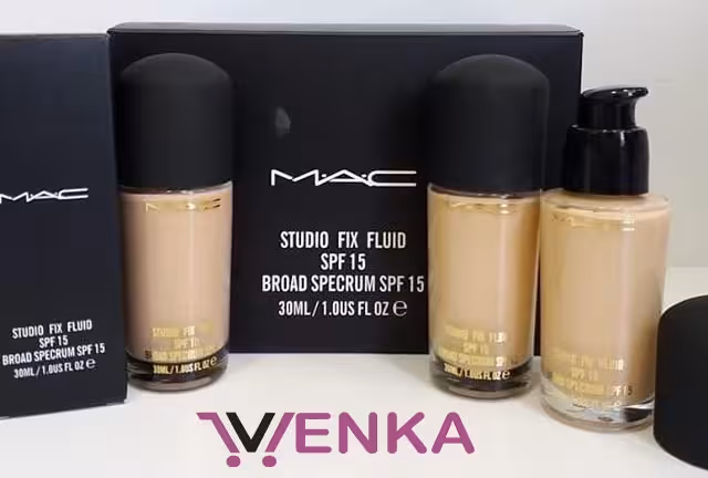 کرم پودر مک مدل استودیو فیکس فلویید SPF15