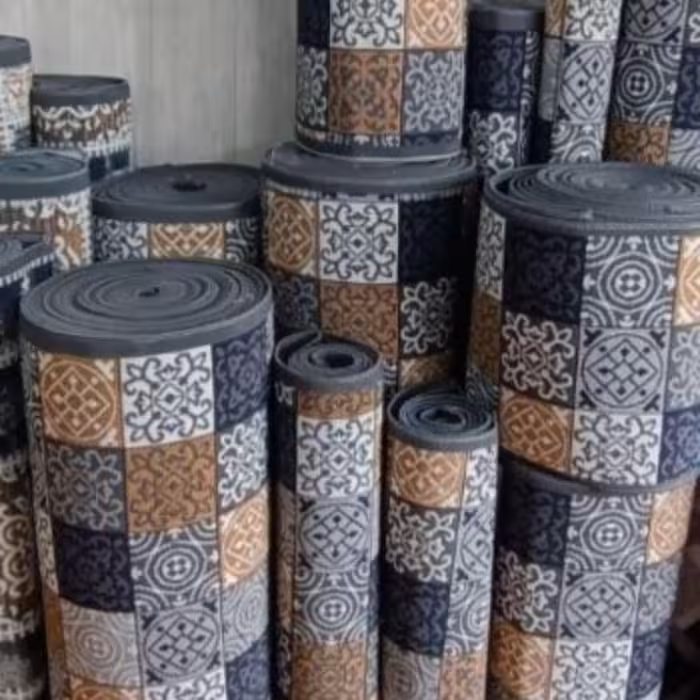 کناره گلیم فرش ماشینی طرح شایان دودی سایزسفارشی 1،90در80(هزینه ارسال باخریدارمیباشدپس کرایه)