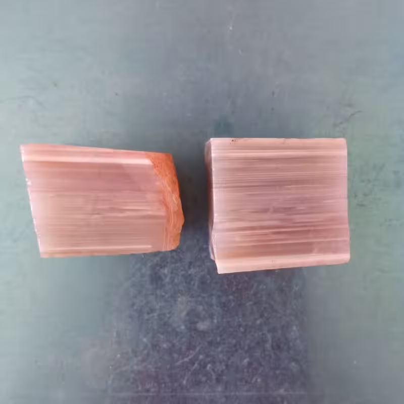 دو حبه عقیق خط دار