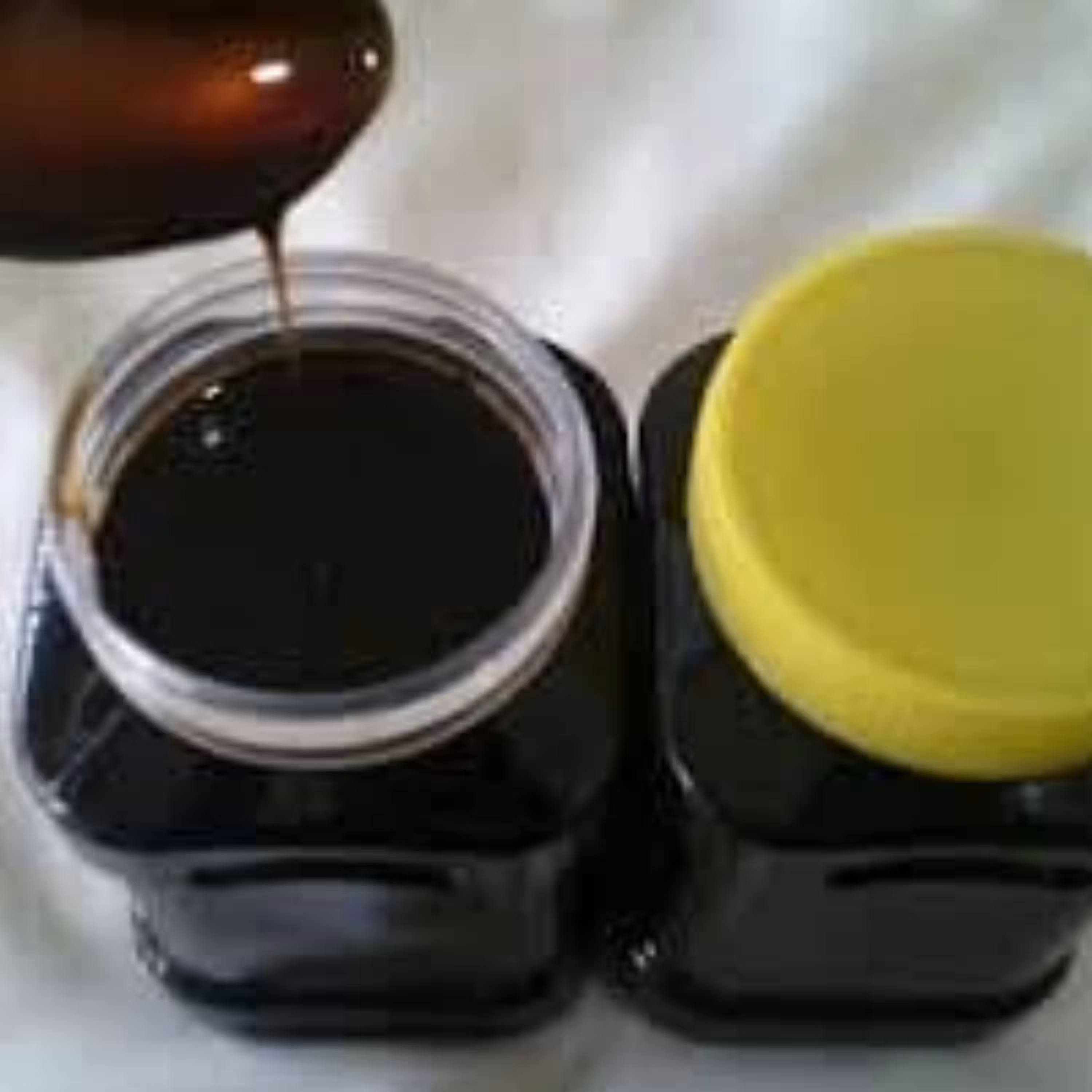 شیره خرما طبیعی وخانگی یک کیلو گرمی محصول بهشت ایران زمین