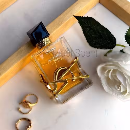 عطر و ادکلن زنانه ایو سن لورن لیبره (لیبر) لاکچری آکوا |  Yves Saint Laurent Libre Luxury Aqva حجم 50 میل(شرکتی)
