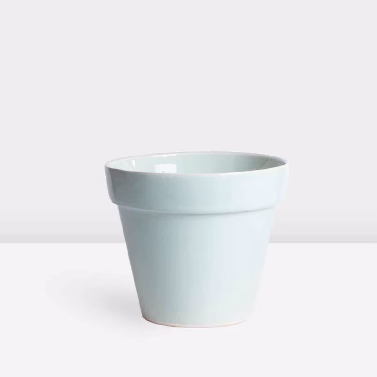 گلدان سرامیکی لبه دار Scp22