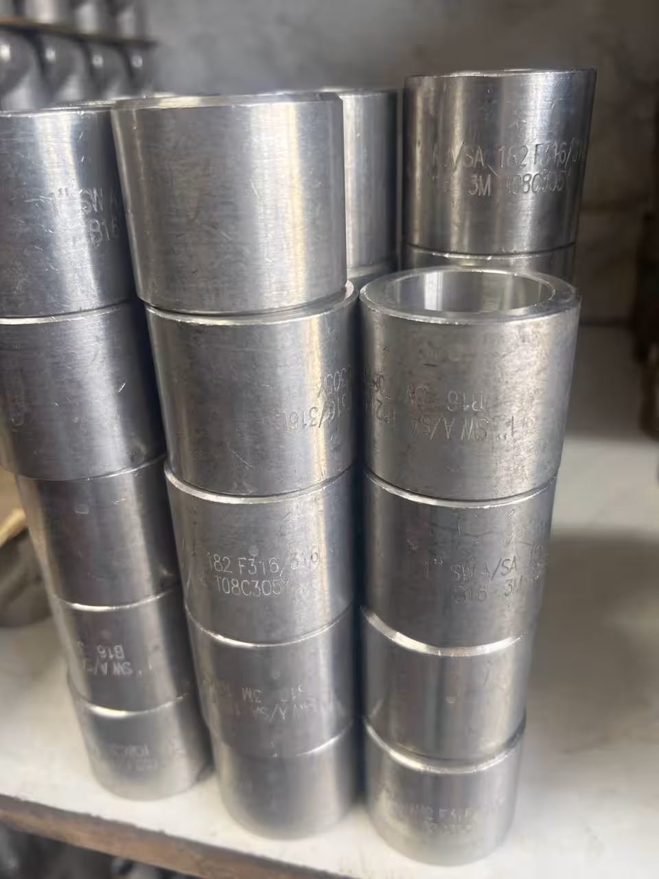 فول کوپلینگ استنلس استیل 1 اینچ کلاس 3000 ساکت ولد از جنس SA182F316