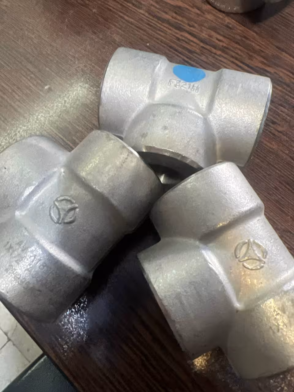 سه راه تبدیلی ساکت ولد سایز 1" به 1/2"ینج کلاس 3000 از جنسSA182F321