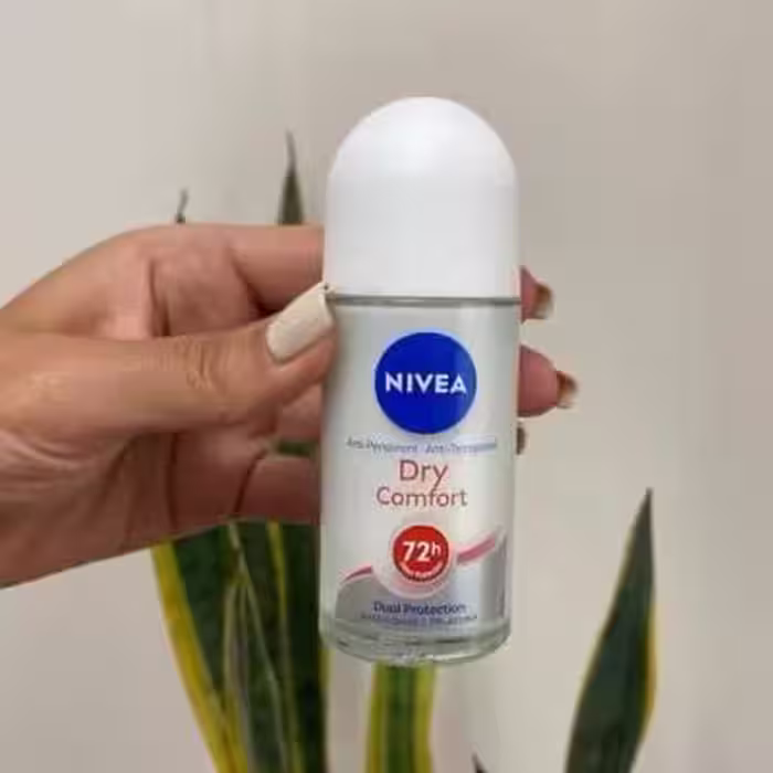 مام رولی نیوآ Nivea Dry Comfort  حجم 50 میل