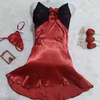 لباس خواب زنانه ساتن دانتل برند لاو دارای شورت مناسب سایز 38تا 40رنگ مطابق تصویر کدL4242