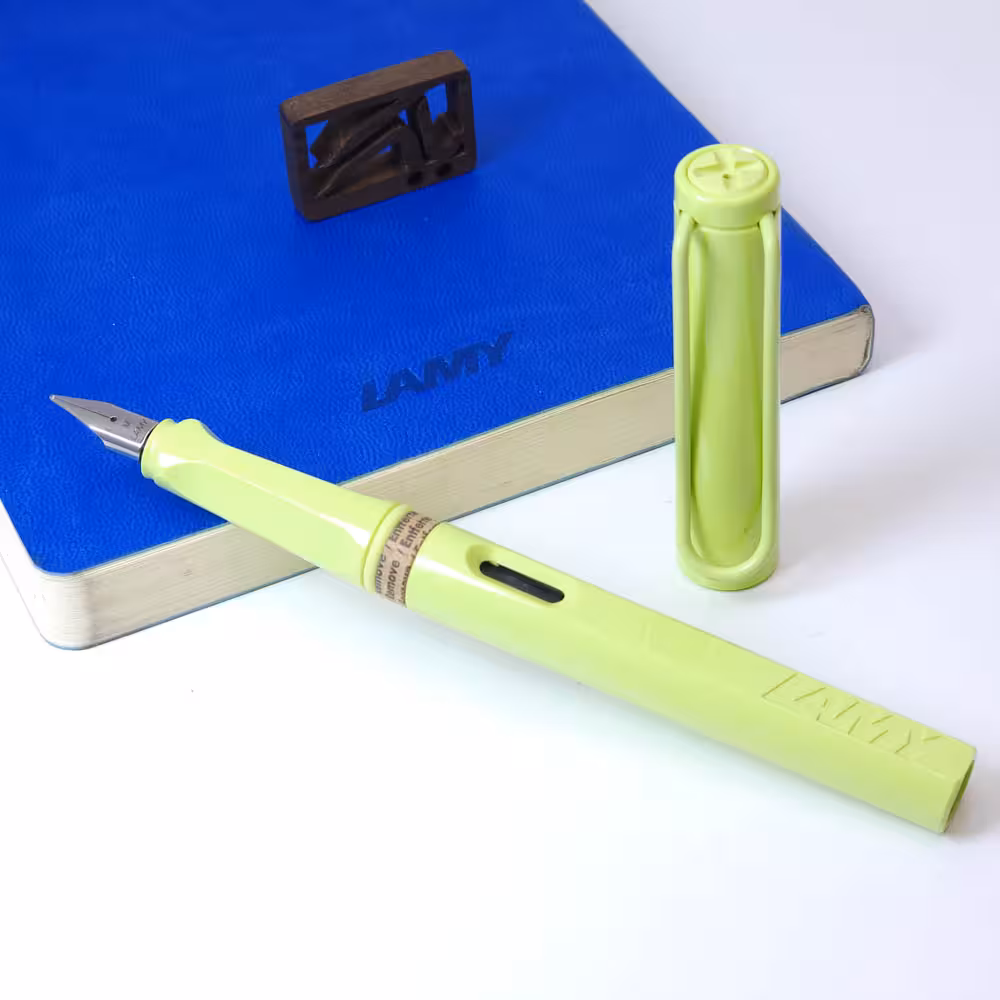لامی خودنویس سافاری رنگ سبز مات LAMY SAFARI FP SPRING GREEN 0D0