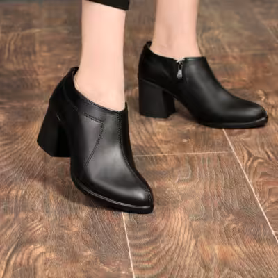 نیم بوت پاشنه دار